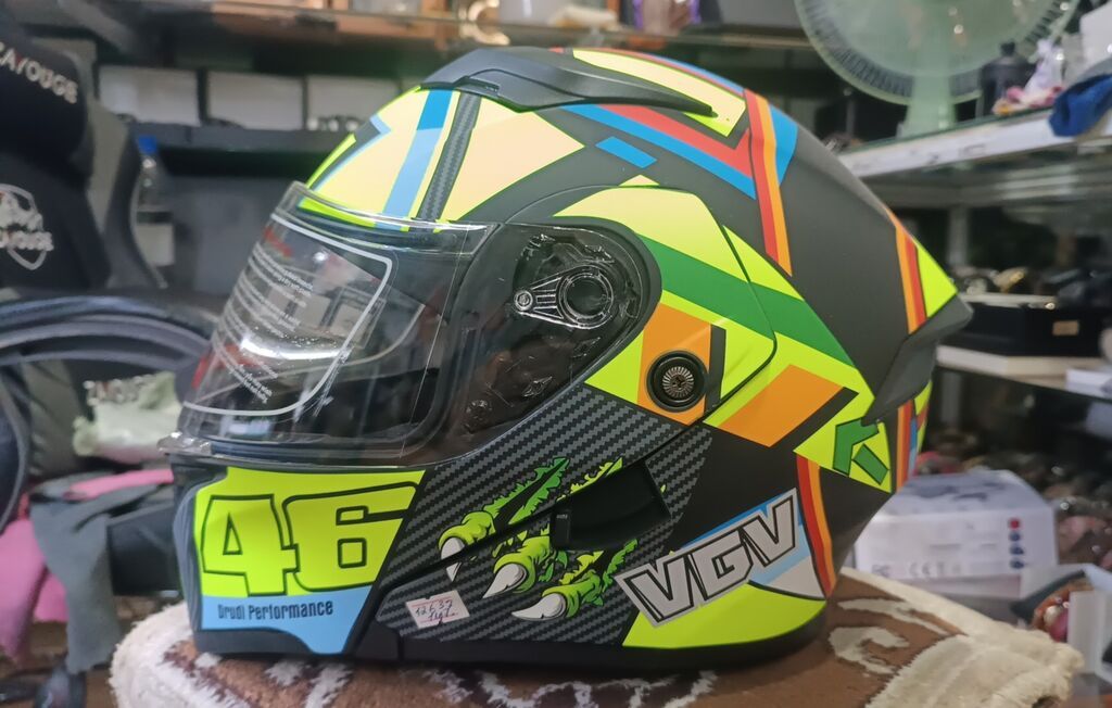 Motorsiklet dəbilqəsi – tam üzlü çənəsi açılan 95-azn(full-face) model — Motosiklet geyimi, Bakı (4)