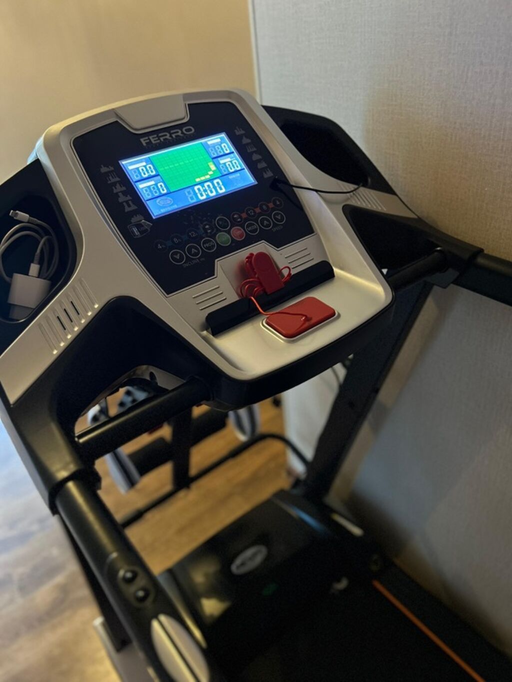 Ferro qaçış yolu – çoxfunksiyalı ev fitnes trenajoru - Geniş LED — Koşu simulyatorları, Qobu