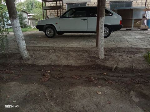 Model: Lada Samara (VAZ 2108) 3 qapı, ağ rəng Kuzov: Hetçbek Ön — Bakı