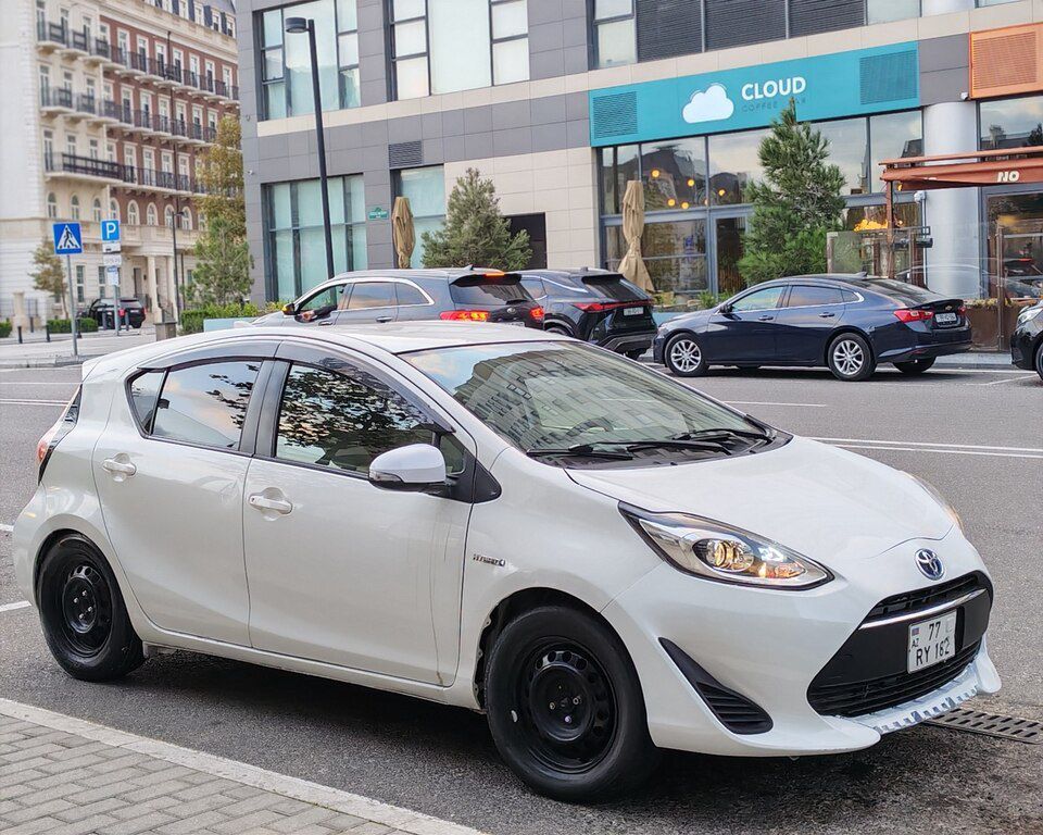 Toyota Aqua, 1.5 L, 0.87 kWh, 2018 il, 159 325 km 77-RY-182 — Avtomobillər, Bakı (2)