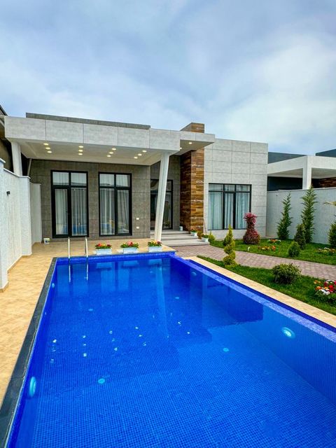 Satılır 4 otaqlı həyət evi/bağ evi 180 m² — Bakı