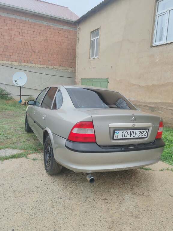Opel Vectra, 1.6 L, 1997 il, 289 546 km 10-VU-382 — Avtomobillər, Bakı (3)