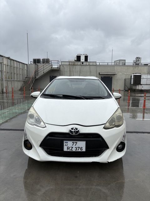 Toyota Aqua, 1.5 L, 0.9 kWh, 2016 il, 470 000 km — Bakı