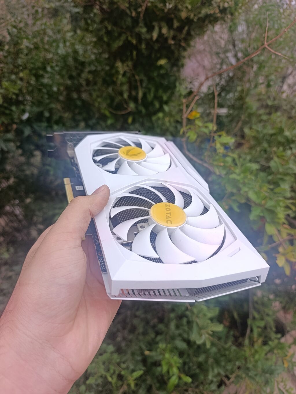 Nividia RTX 3070 Twin Edge OC White Edition Yaddaş həcmi: 8 GB — Qrafik kartlar, Xırdalan (2)
