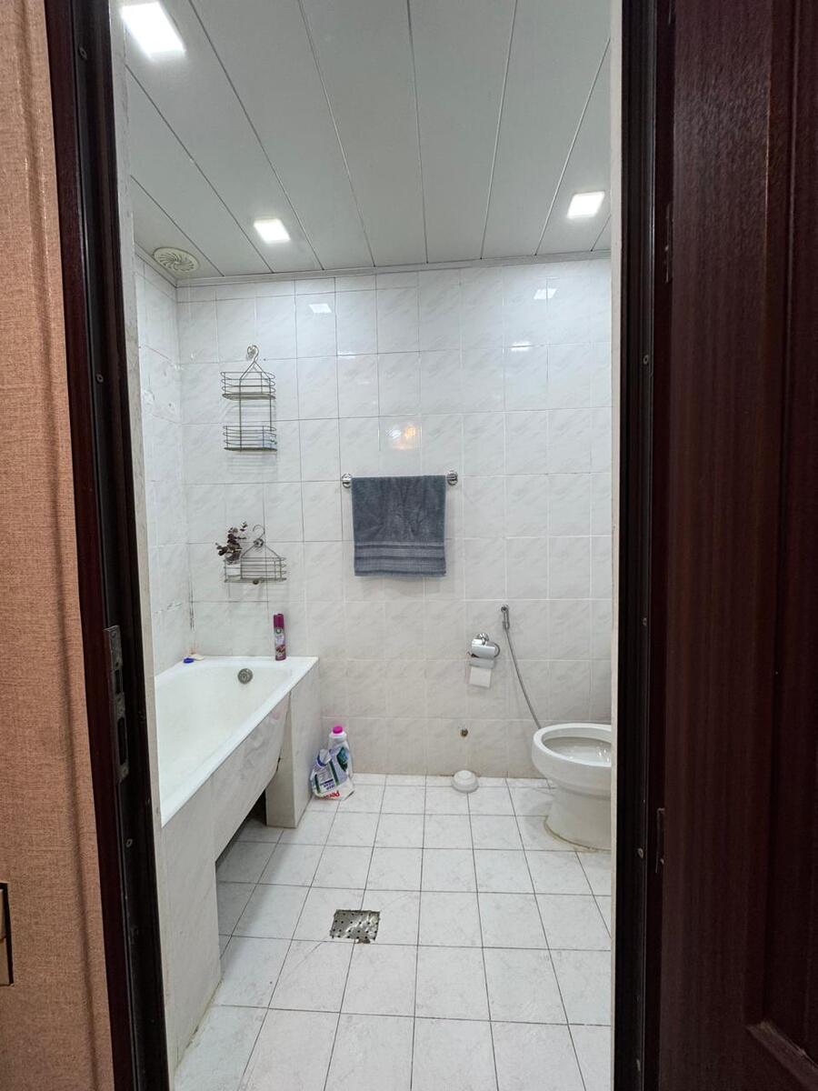 Satılır 4 otaqlı köhnə tikili 100 m² — Mənzil, Bakı (3)