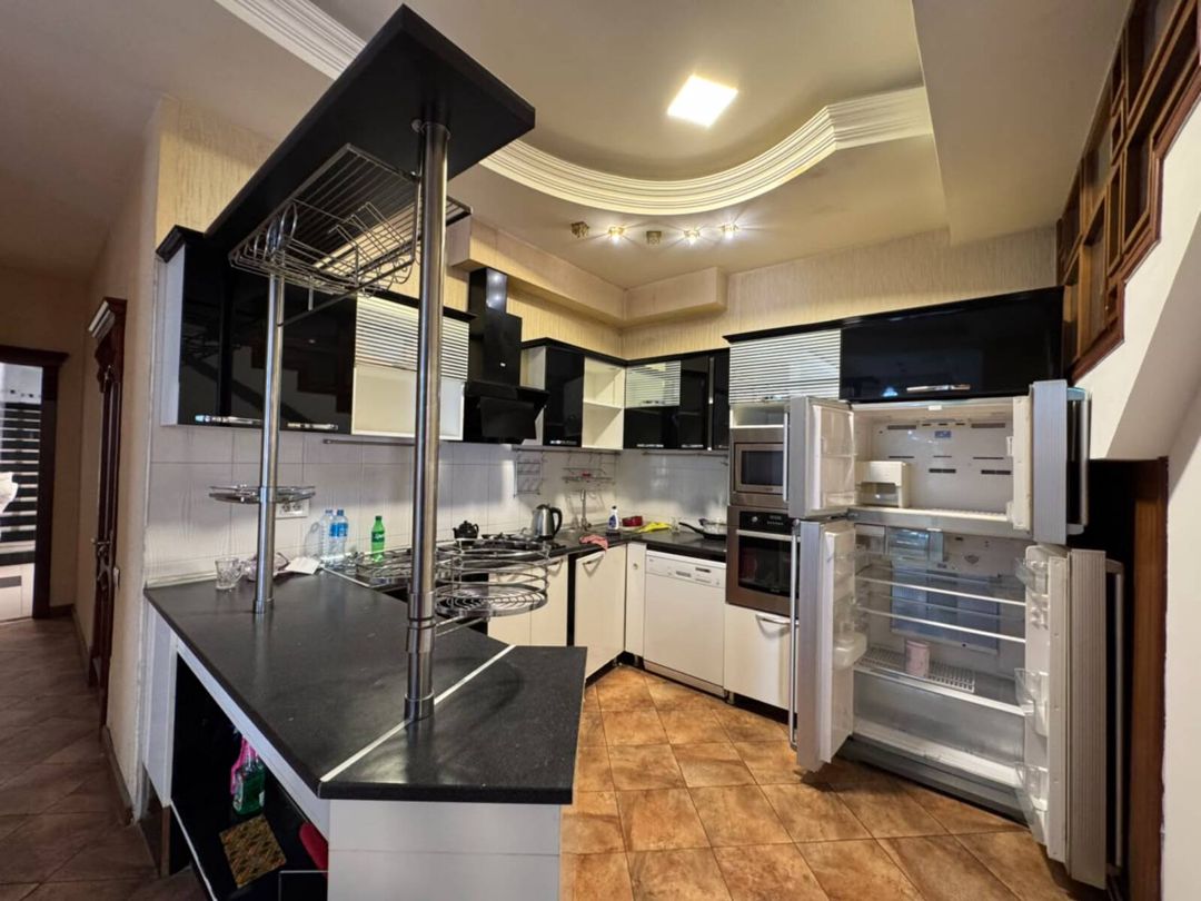 Satılır 6 otaqlı həyət evi/bağ evi 565 m² — Ev, villa, Bakı (6)