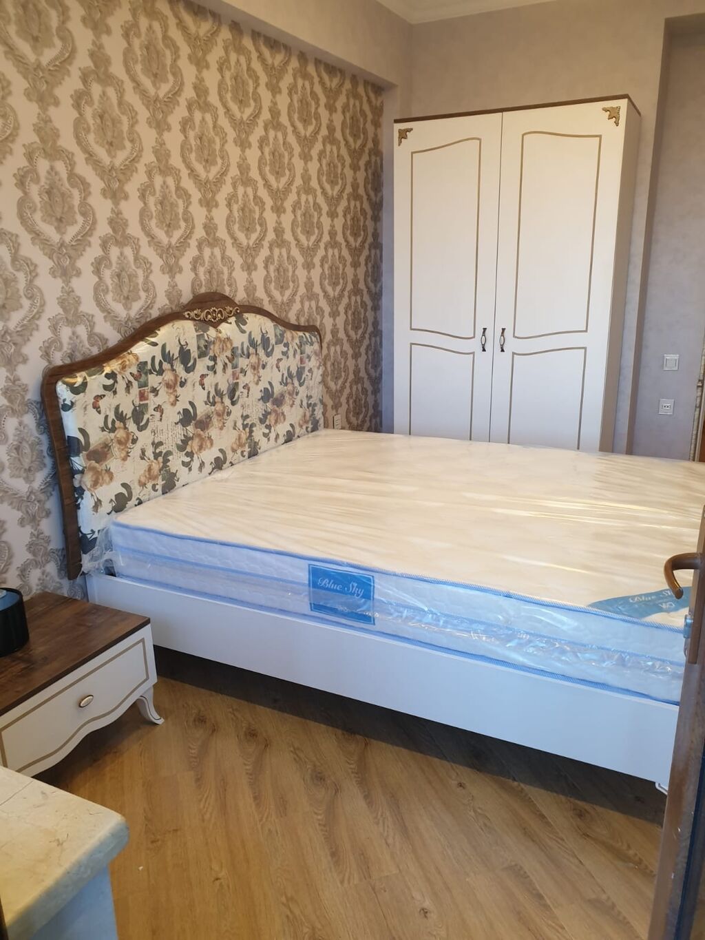 Yataq otağı mebeli (termosuz) satilir 450azn. Taxt bazali. Unvan — Yataq otağı mobilya dəstləri, Mehdiabad