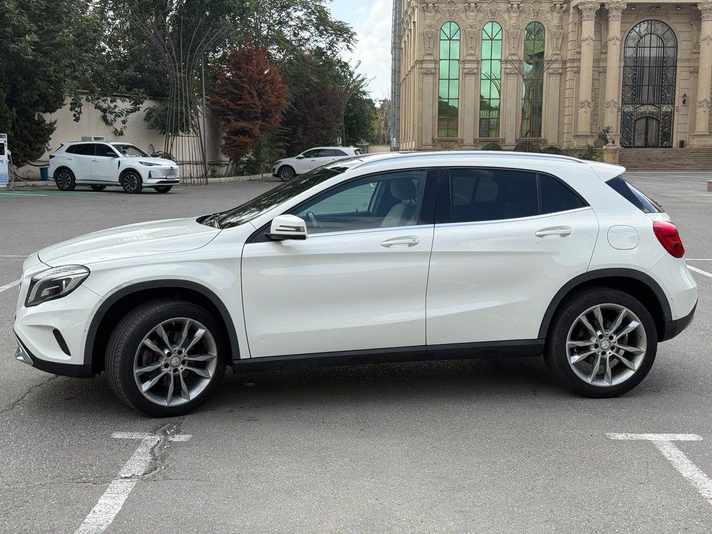 Mercedes CLA 250 4MATIC, 2.0 L, 2017 il, 163 252 km — Avtomobillər, Bakı (3)