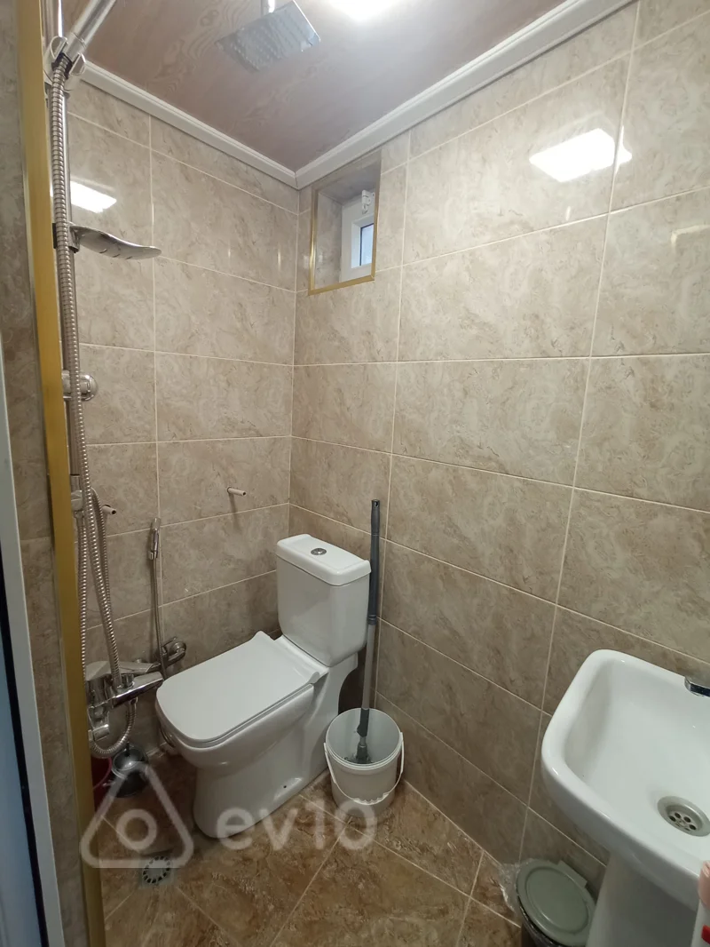 1 otaqlı həyət evi, 23 m², U.Ekberov kuc — Ev, villa, Bakı (6)