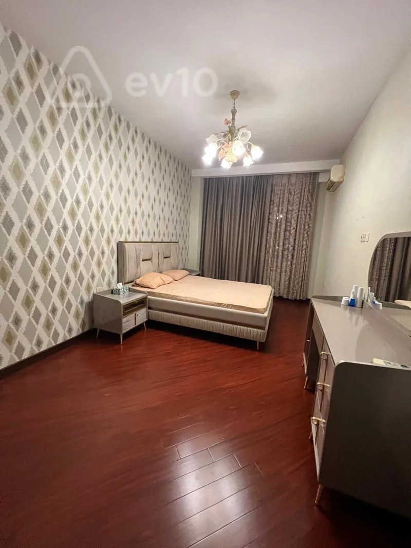 3 otaqlı mənzil, 130 m², Bakı, Koroğlu Rəhimov küç. — kirayə — Mənzil, Bakı (4)