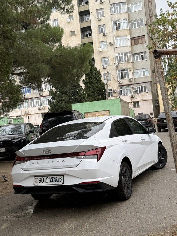 Hyundai Elantra, 1.6 L, 2022 il, 100 000 km — Avtomobillər, Bakı (6)