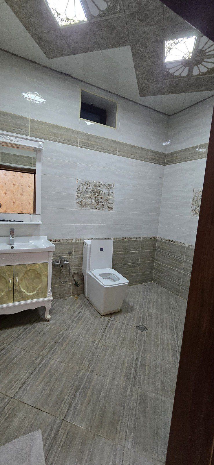Satılır 5 otaqlı həyət evi/bağ evi 250 m² — Ev, villa, Bakı (5)