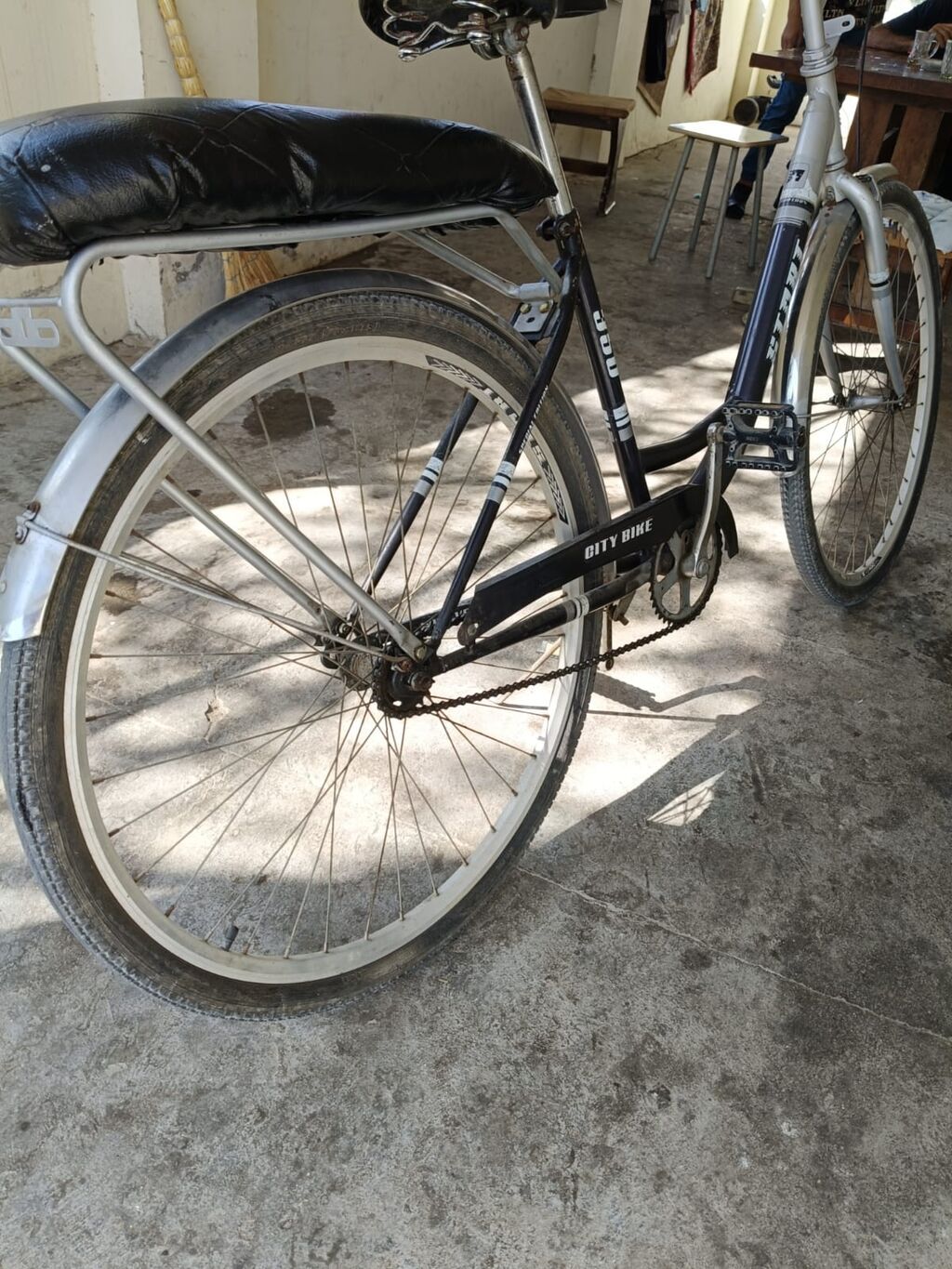 Şəhər tipli velosiped – “City Bike” yazılı model 28lik satılır — Yol velosipedləri, Bakı (4)