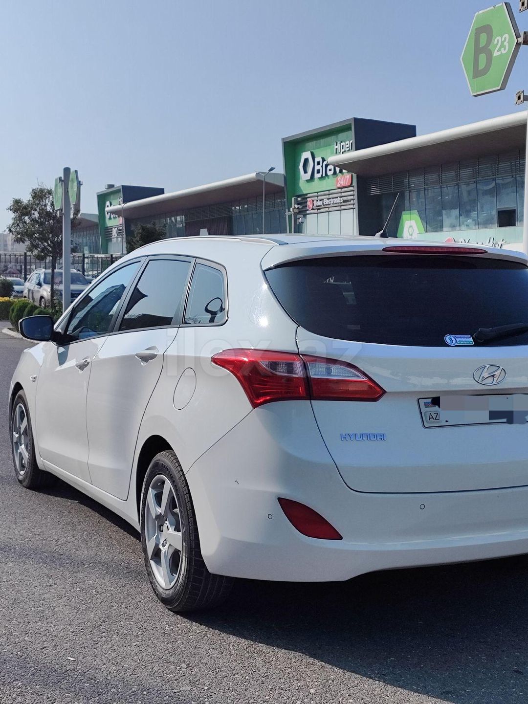2014 Hyundai i30, 1.6 L, 2014, 195,000 km — Avtomobillər, Bakı (4)