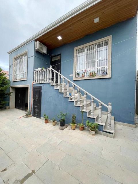 Satılır 4 otaqlı həyət evi/bağ evi 120 m² — Bakı