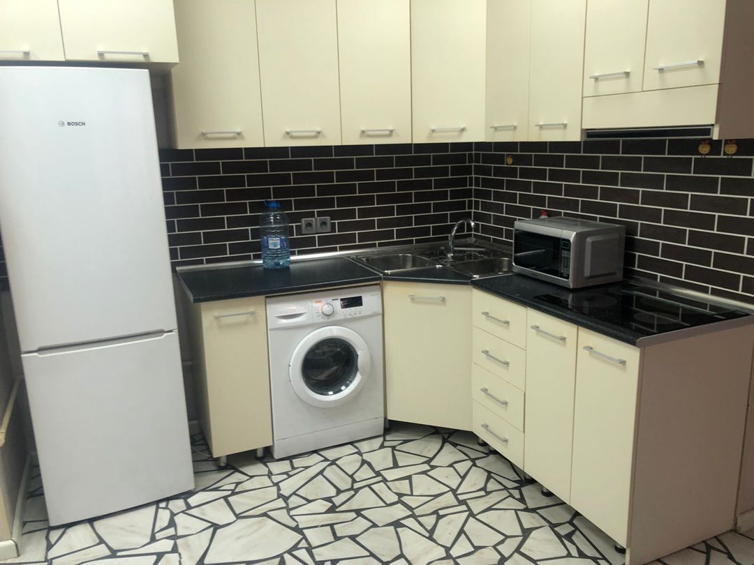 İcarəyə verilir 3 otaqlı yeni tikili 110 m² — Mənzil, Bakı (7)