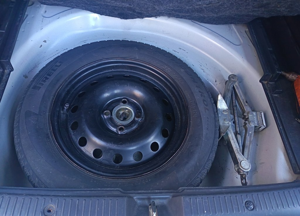 Toyota Corolla, 2006 il, 200130 km, 1.4 L — Avtomobillər (5)