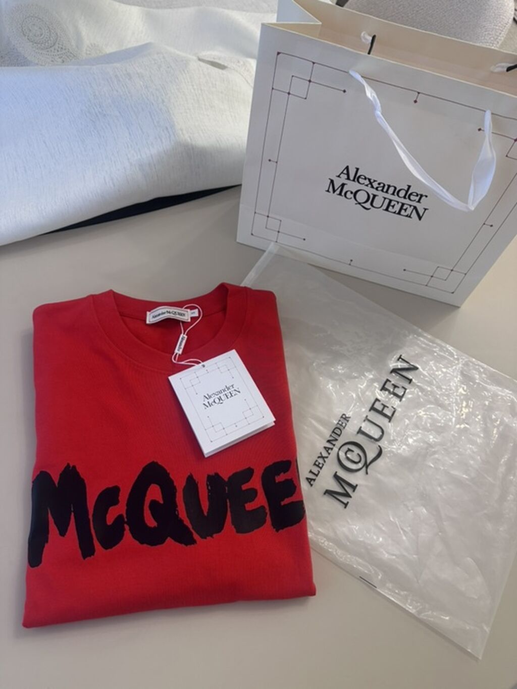 Alexander McQUEEN T‑shirt Hediye gelib yeni S razmer oversize — Futbolka və polo, Bakı (3)