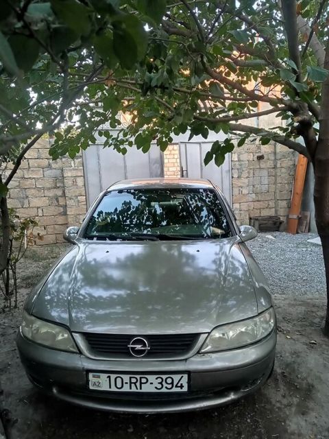 Opel Vectra, 1.8 L, 1996 il, 561 162 km — Mingəçevir