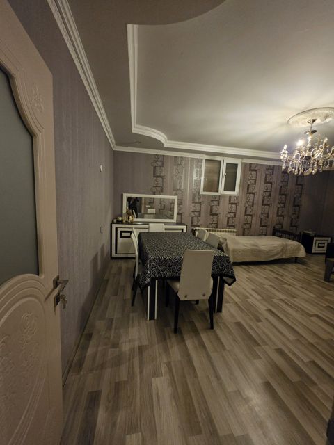 İcarəyə verilir 4 otaqlı köhnə tikili 100 m² — Bakı