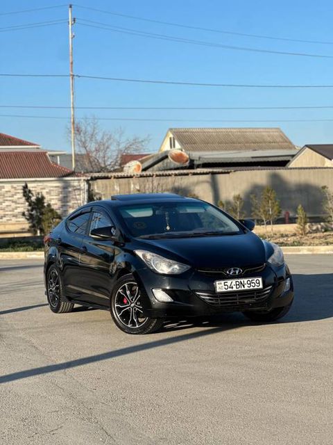 Hyundai Elantra, 1.8 L, 2012 il, 300 000 km — Şirvan