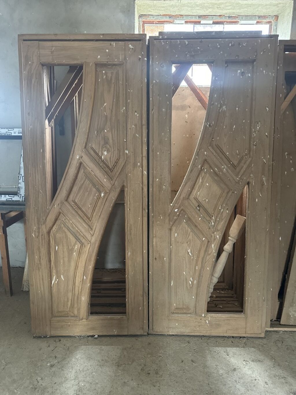 Məhsul: Taxta qapı panelləri (2 ədəd) Təsvir: - Material: təbii ağac — Pəncərələr, qapılar, balkonlar, Masallı