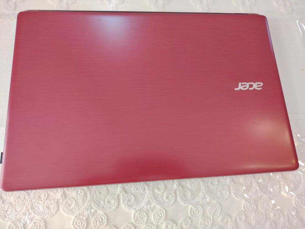 Acer Aspire E5-571G qırmızı noutbuk - Ekran: 15.6" (parlaq panel) — Acer, Sumqayıt