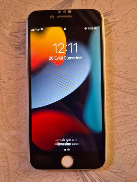 IPhone 7, 32 GB, Gümüşü, Barmaq izi — Qobustan