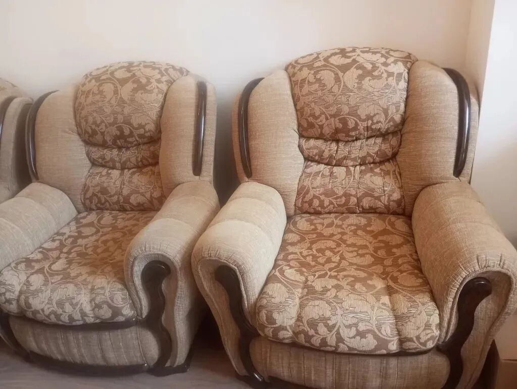 Klassik üslubda yumşaq mebel dəsti - Tərkibi: 3 nəfərlik divan + 2 — Yumşaq mobilya dəstləri, Bakı (2)