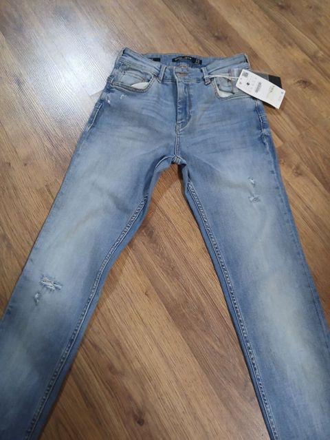 Bershka salvar yenidir 79azn alinib 20azn satilir 36razmer — Bakı