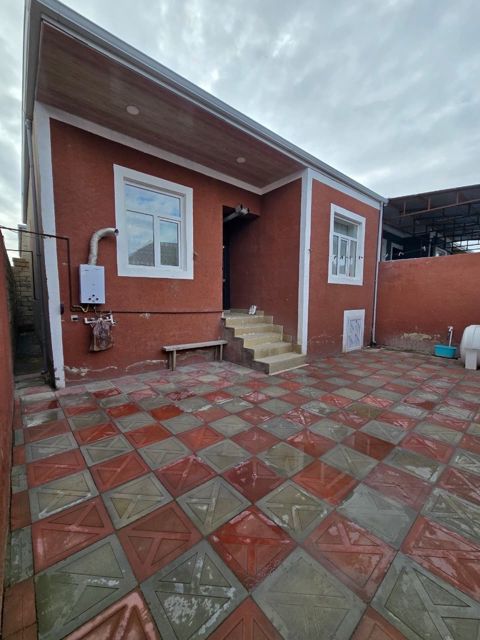 Satılır 3 otaqlı həyət evi/bağ evi 100 m² — Bakı