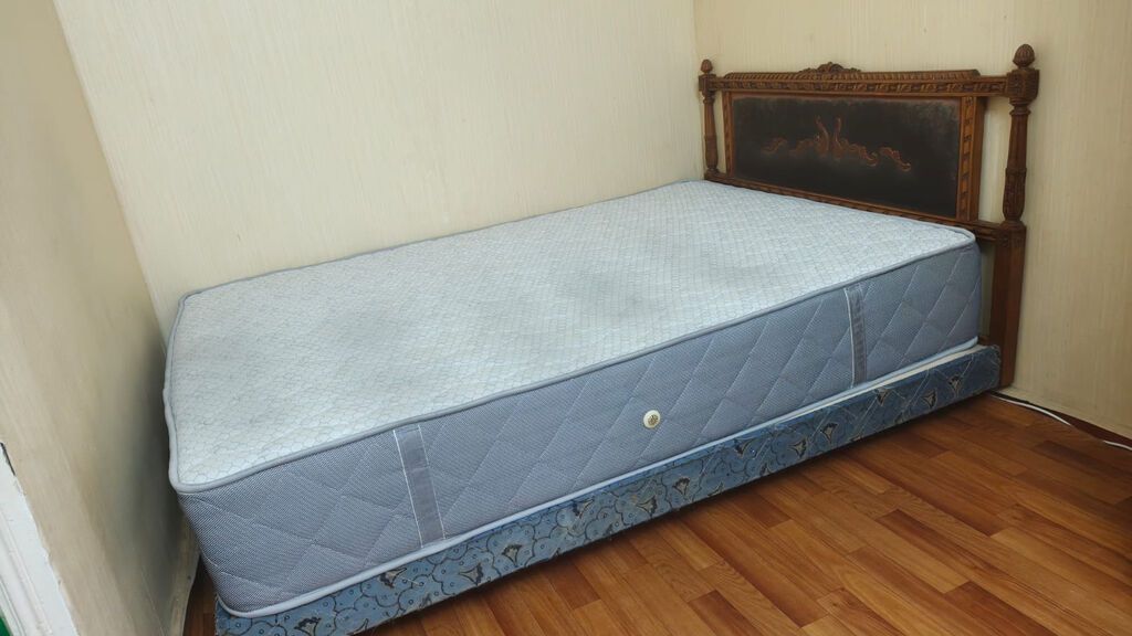 Cüt nəfərlik carpayı,450manata alınıb ortopedik döşəklidir baş hissəsi — Mebel, Bakı (2)