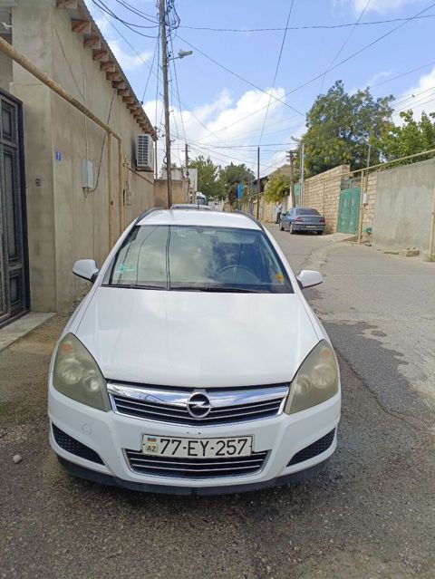 Opel Astra: 1.3 l 2009 il 306000 km Universal — Bakı