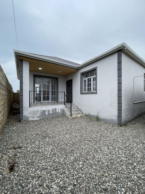 Satılır 3 otaqlı həyət evi/bağ evi 90 m² — Bakı
