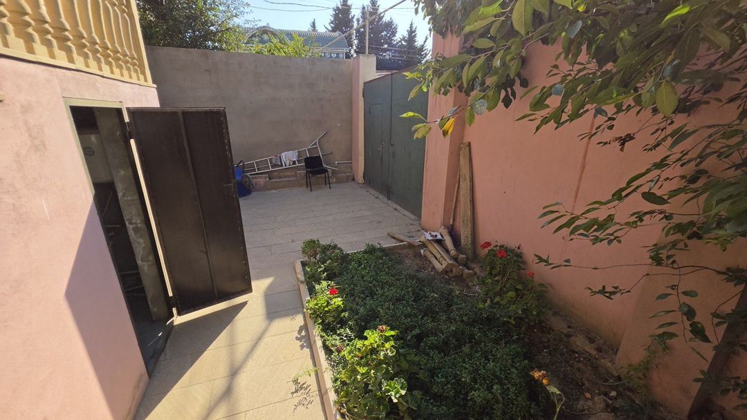 Satılır 4 otaqlı həyət evi/bağ evi 160 m² — Ev, villa, Bakı (8)