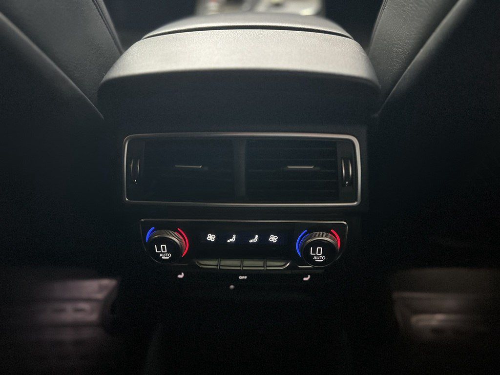 Audi Q7, 2.0 L, 2019 il, 149 000 km — Avtomobillər, Bakı (12)