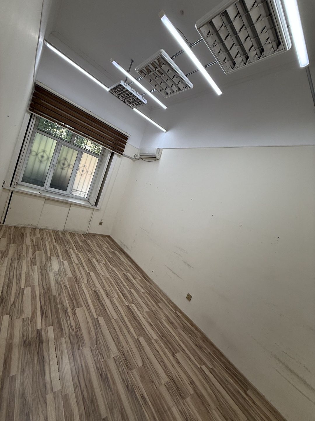 Satılır 4 otaqlı köhnə tikili 110 m² — Mənzil, Bakı (4)