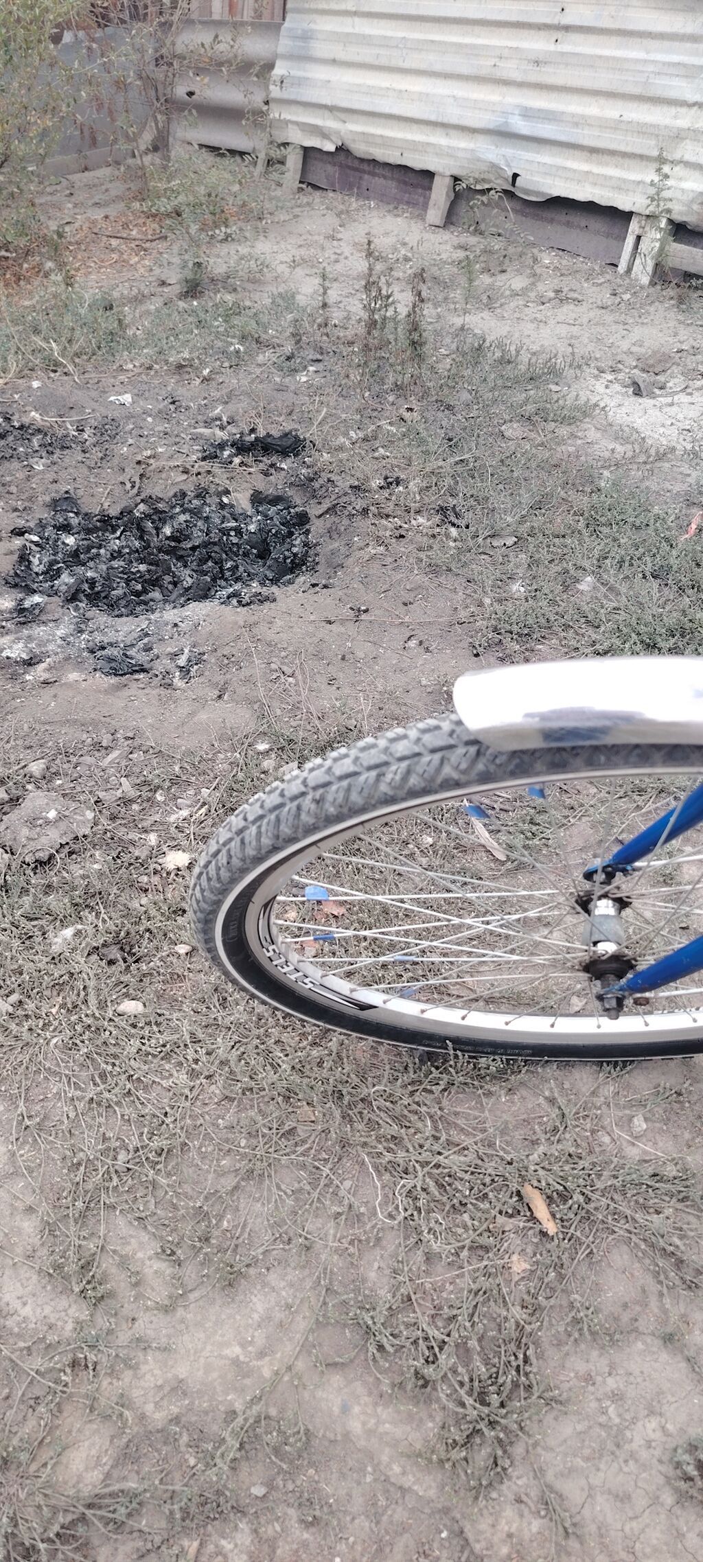 Salam velosibet yaxwi veziyyetdedi tekerleri teze, pedallari teze — Yol velosipedləri, Mingəçevir (3)