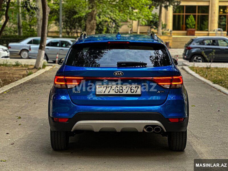 Kia Cros, 2021 il 77-GB-767 — Minik avtomobili icarəsi, Bakı (3)