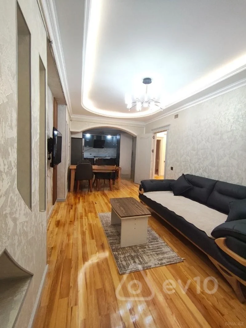 3 otaqlı mənzil, 102 m², Əsəd Əhmədov küçəsi — Bakı