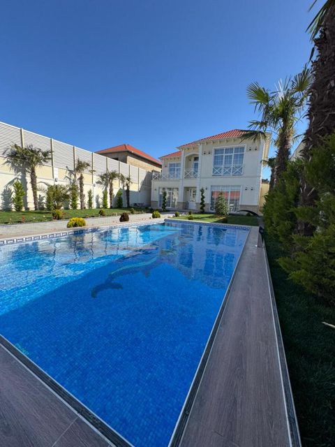 Satılır 5 otaqlı həyət evi/bağ evi 290 m² — Дом, вилла