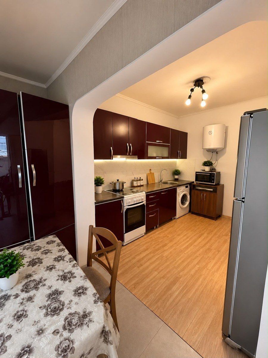 Satılır 2 otaqlı köhnə tikili 65 m² — Mənzil, Bakı (2)