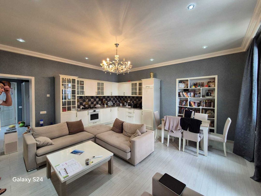 Satılır 2 otaqlı köhnə tikili 66 m² — Mənzil, Bakı (5)