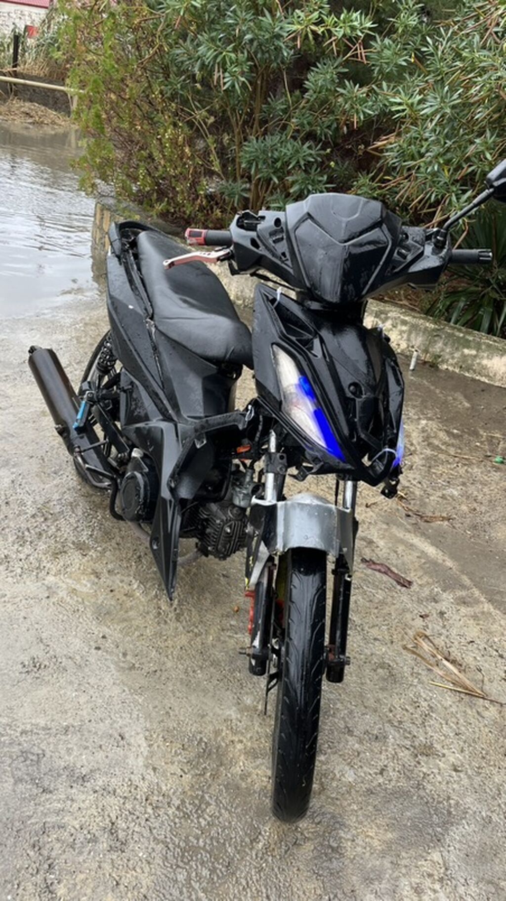 Moped/Motor-velosiped – şəhər içi sürüş üçün kompakt və qənaətcil — Mopedlər və skuterlər, Bakı