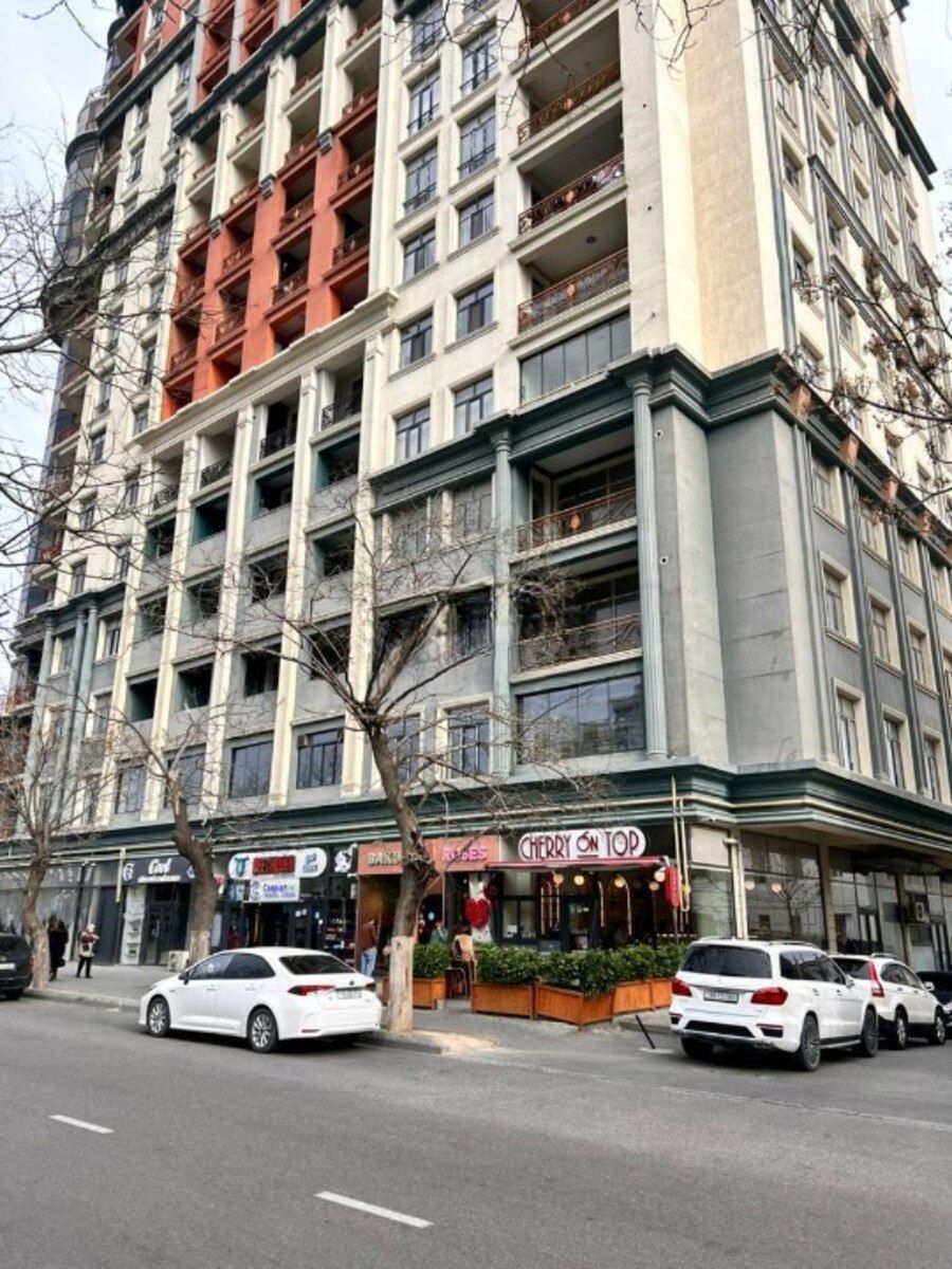 Satılır 3 otaqlı yeni tikili 140 m² — Mənzil, Bakı (2)