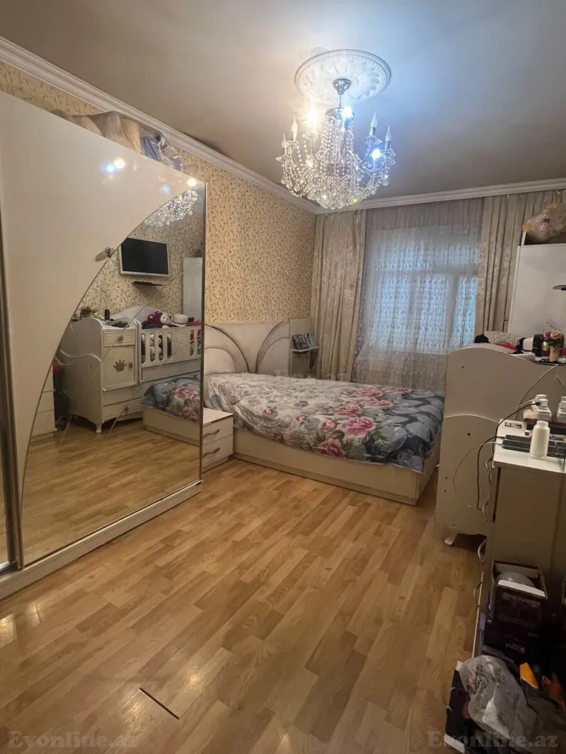 Satılır 2 otaqlı Mənzil Köhnə tikili 55 m² Bakı, Sabunçu r., Bakıxanov — Bakı