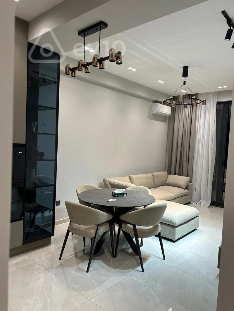 3 otaqlı mənzil, 100 m², Kövkəb Səfərəliyeva küçəsi. — kirayə — Mənzil, Bakı