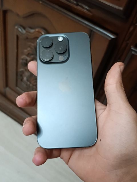 IPhone 16 Pro, Graphite, Face ID — Bakı