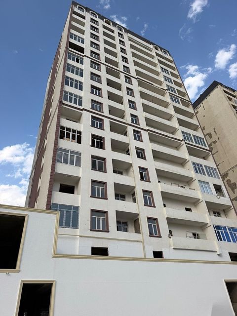 Satılır 3 otaqlı yeni tikili 99.5 m² — Bakı