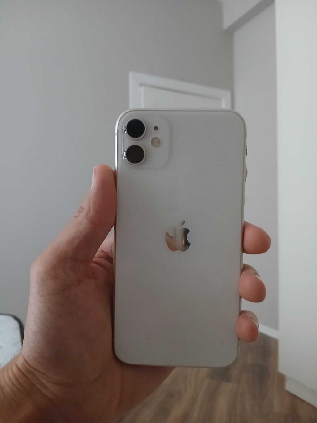 IPhone 11, Ağ, Face ID — Apple iPhone, Sumqayıt (3)